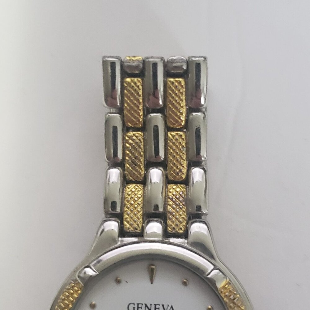 Geneva Watch Women 28mm Quartz Gold Silver Tones White Dial Round Analog Clasp - Picture 4 of 12